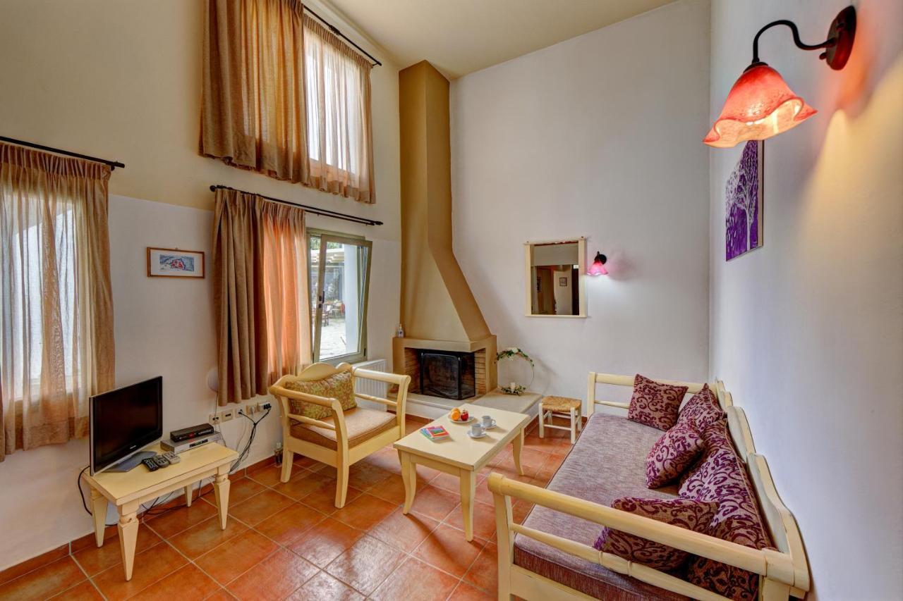 Mourtzanakis Residence - Traditional Eco Hotel In Akhládha Kültér fotó