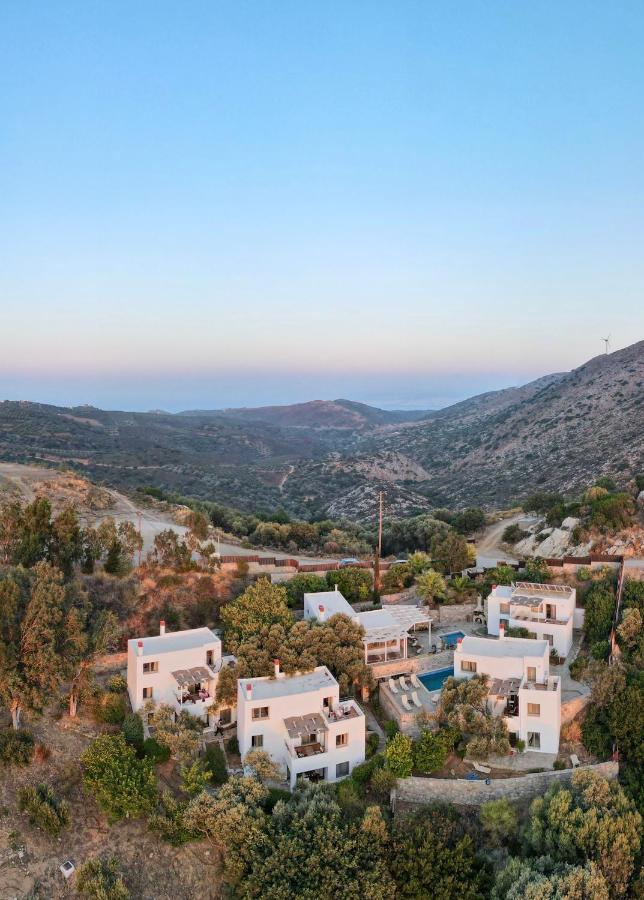 Mourtzanakis Residence - Traditional Eco Hotel In Akhládha Kültér fotó