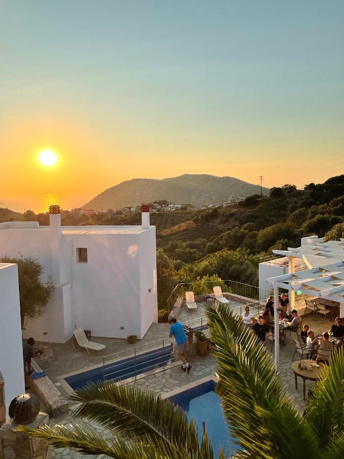 Mourtzanakis Residence - Traditional Eco Hotel In Akhládha Kültér fotó